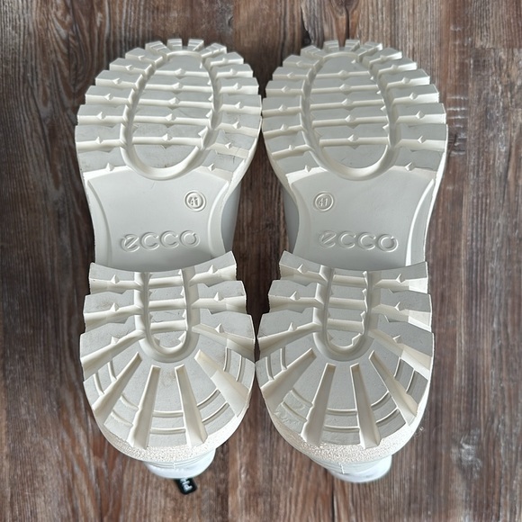 Ecco Tredtray White Leather Chelsea Boots - Picture 8 of 11